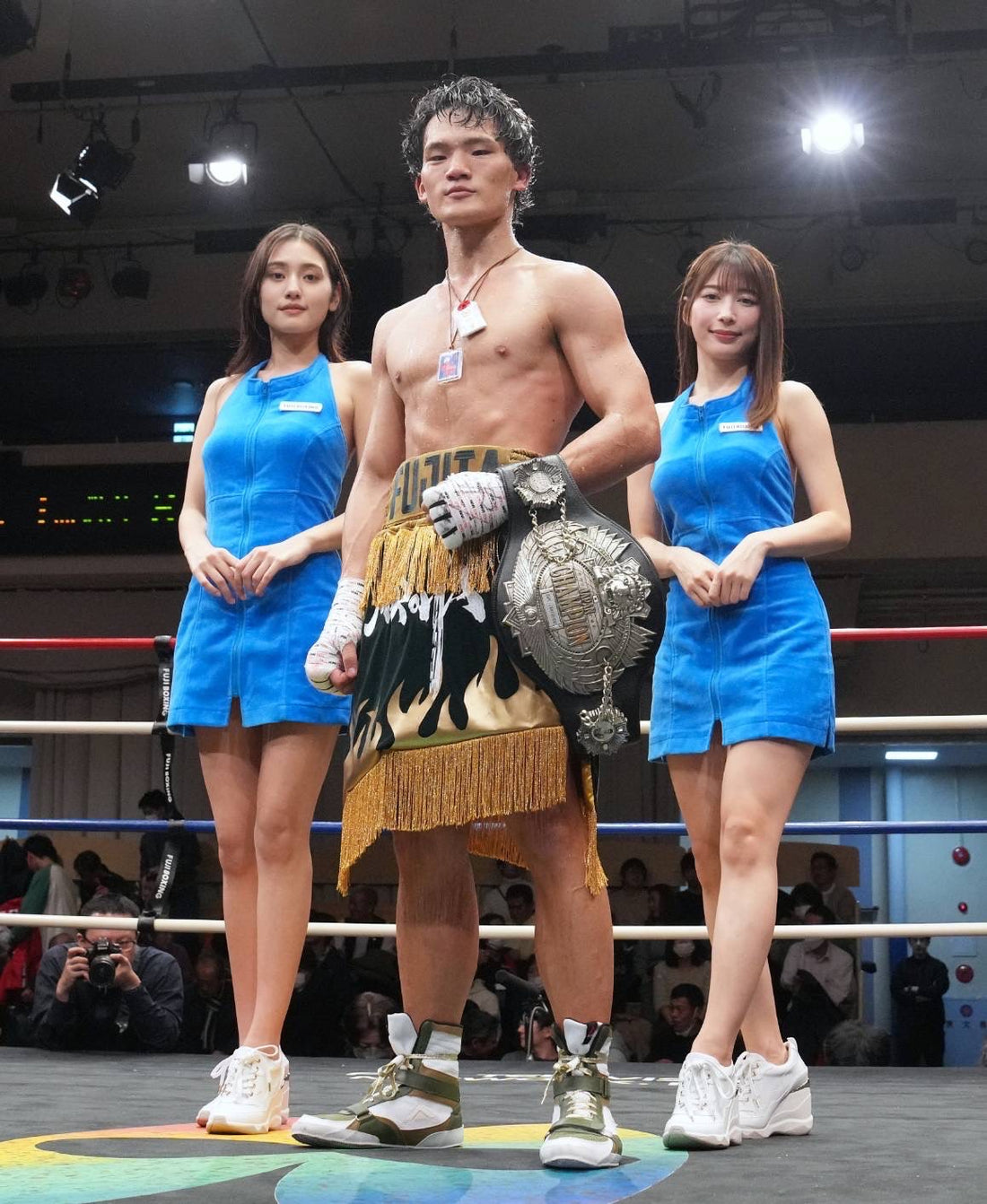 日本スーパーライト級チャンピオン「藤田炎村」選手